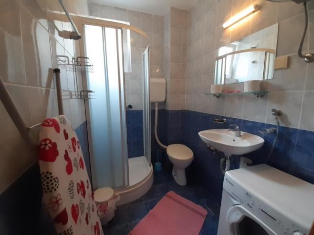One-Bedroom Mediterranean Flat Near The Sea Petrovac エクステリア 写真
